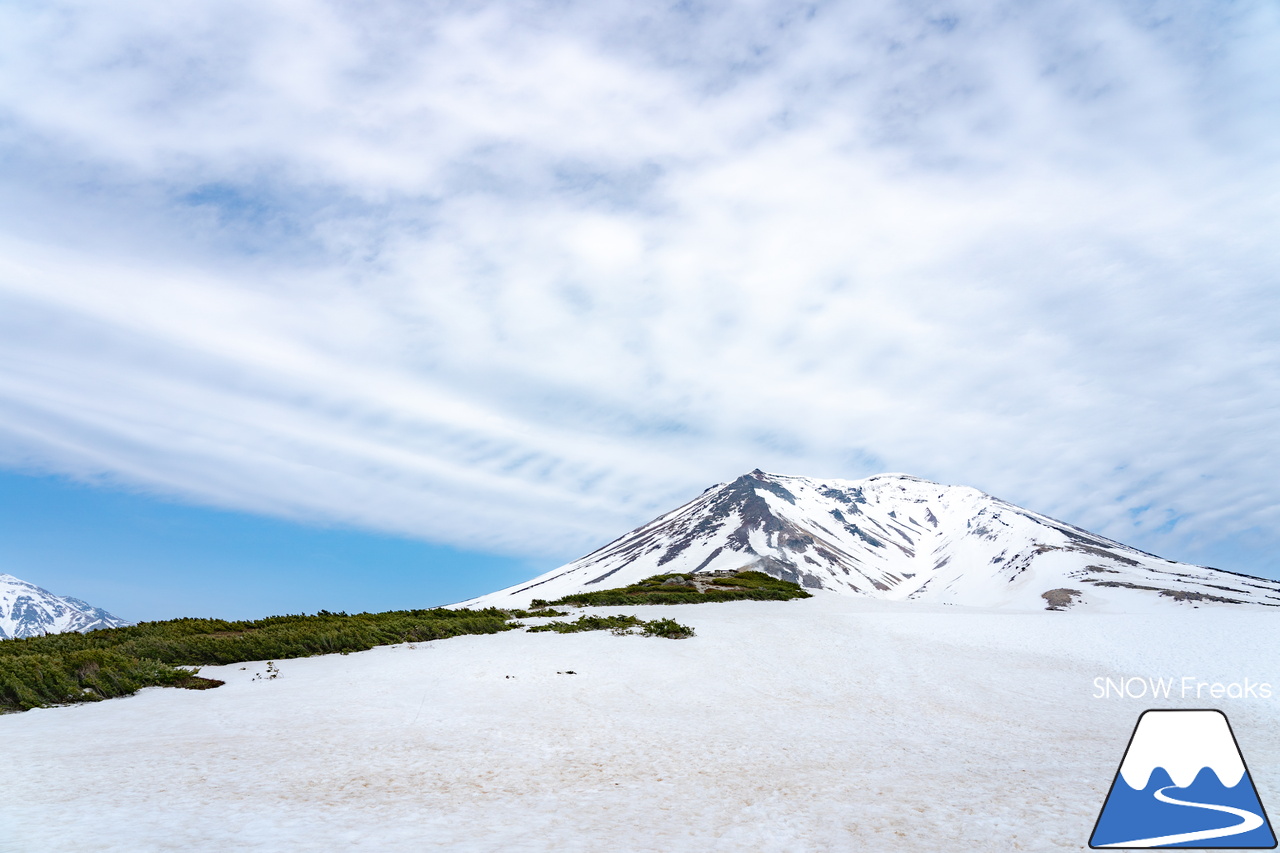 大雪山旭岳ロープウェイ｜2022-2023シーズンSNOWFreaks最終レポート。滑り納めは、北海道最高峰「旭岳」。皆様、今シーズンもありがとうございました！